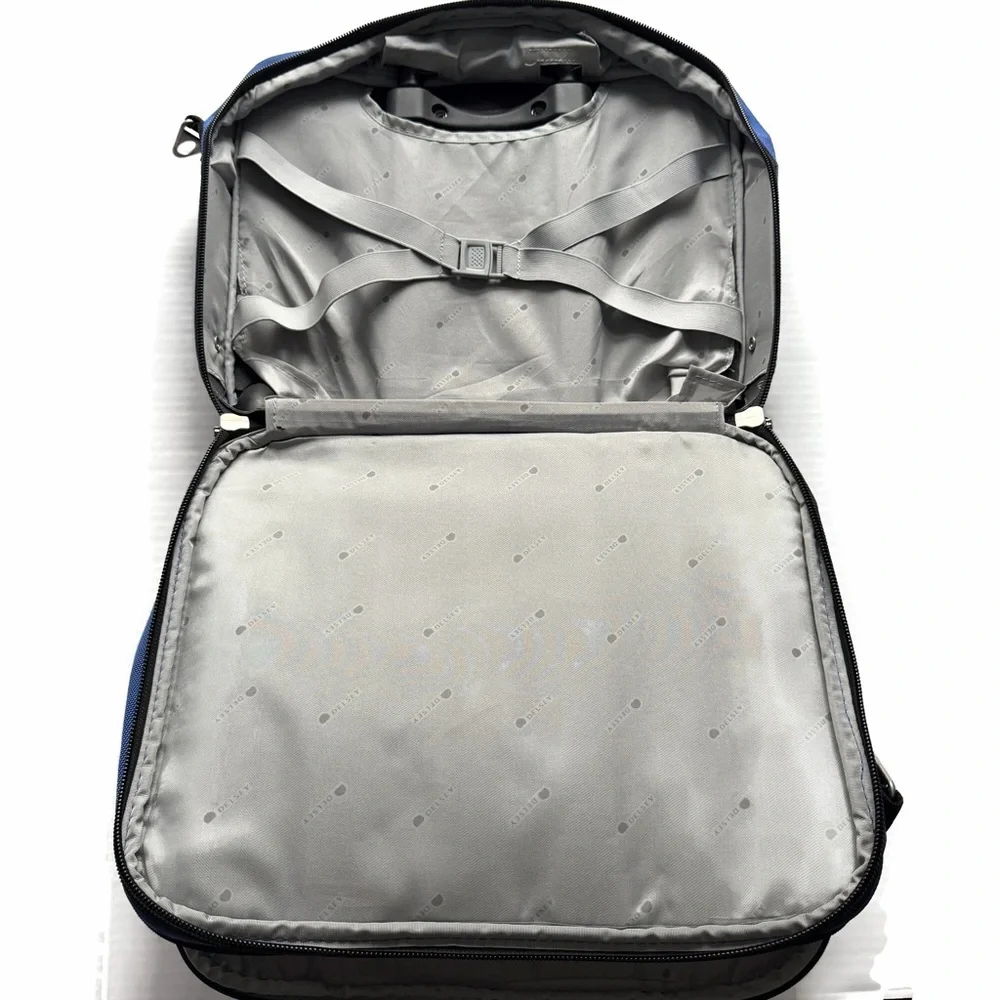 Delsey Equinox Collection Carry On Luggage *MISSING Shoulder Strap*